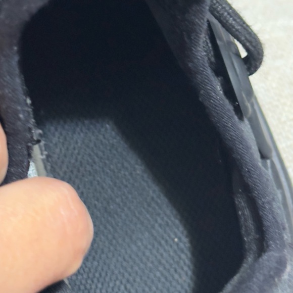 Kids Adidas sneakers - Picture 3 of 4